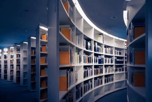 新課改背景下“四課一體”的智慧化實踐路徑 說課、講課、聽課、評課與互聯網科技創新的融合探索